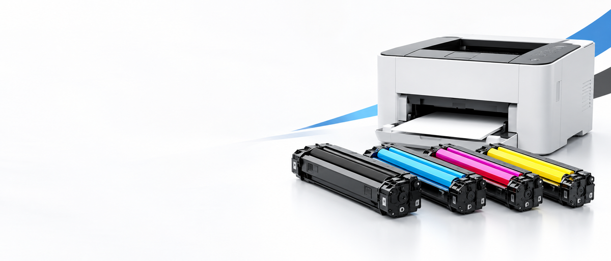 TonerOutlet24 Hero mit Drucker und Tonerkartuschen